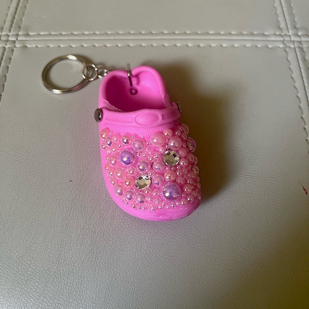 “ Sold”Scrub shoe key chain